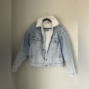 Levi’s vintage Sherpa lined Jean jacket